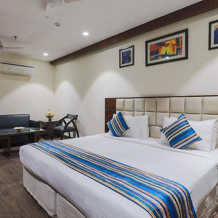 Hotel Bluestone - Nehru Place New Delhi Bagian luar foto